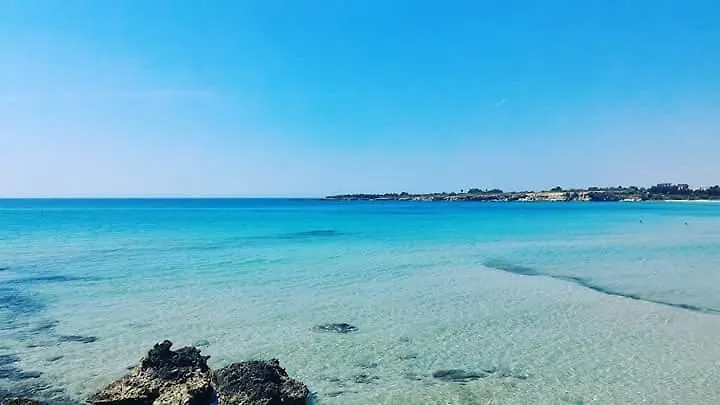 Vila Orizzonte Mare Fontane Bianche 0*,
